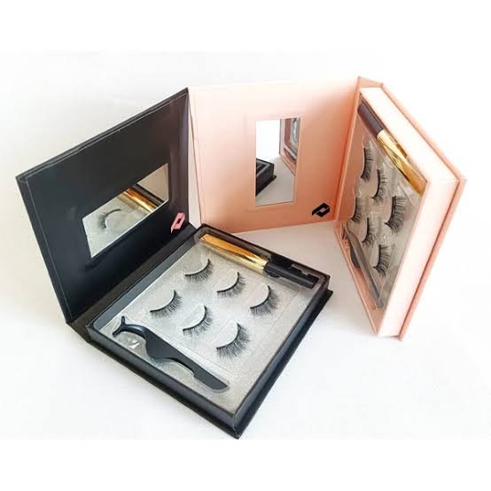 Premium False Eyelashes Gift Box